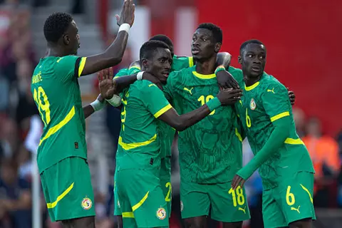 انتزع الصدارة.. منتخب السنغال يقلب الطاولة على الكونغو الديمقراطية في قمة الـ5 أهداف